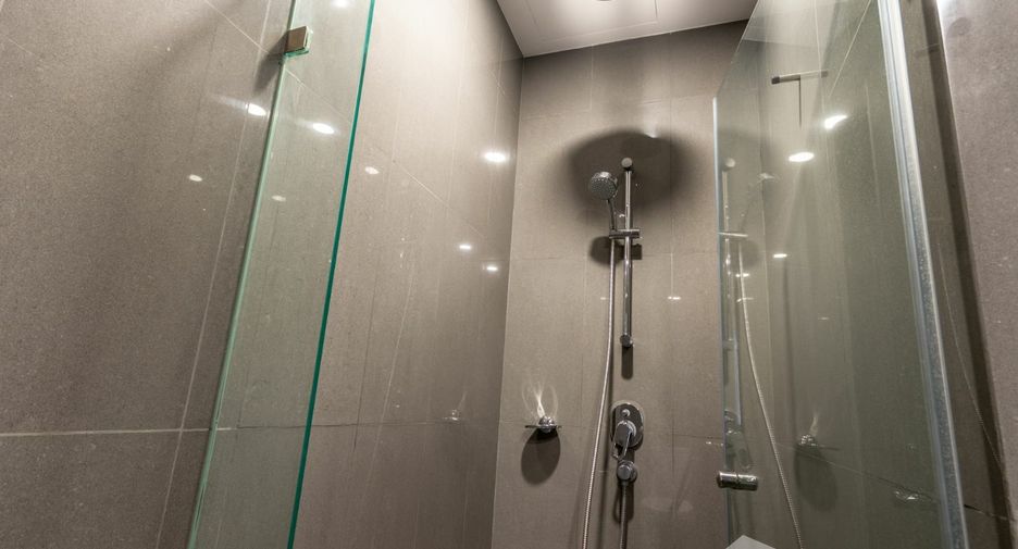 For sale 2 bedrooms condo in Bang Rak, Bangkok