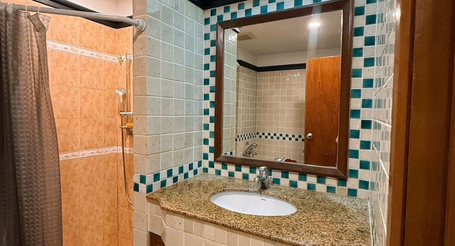 For sale 2 bedrooms condo in Hua Hin, Prachuap Khiri Khan