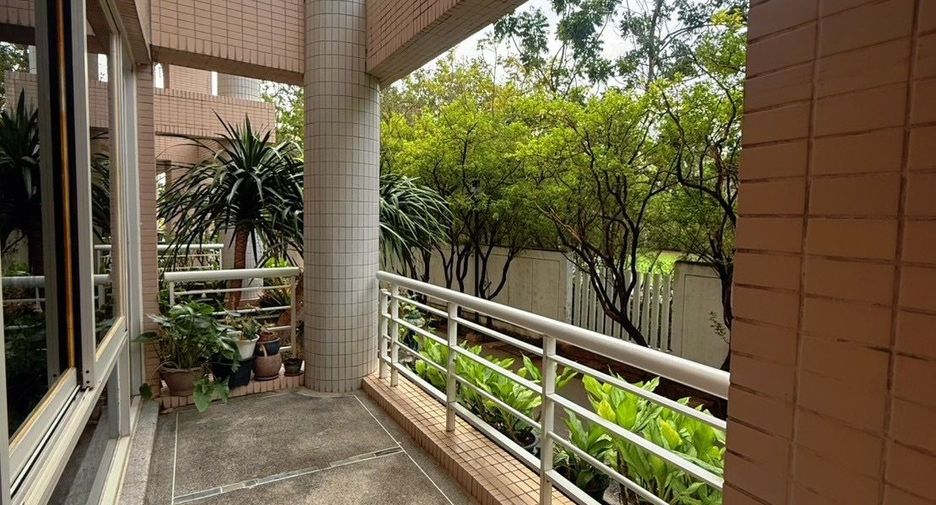 For sale 2 bedrooms condo in Hua Hin, Prachuap Khiri Khan