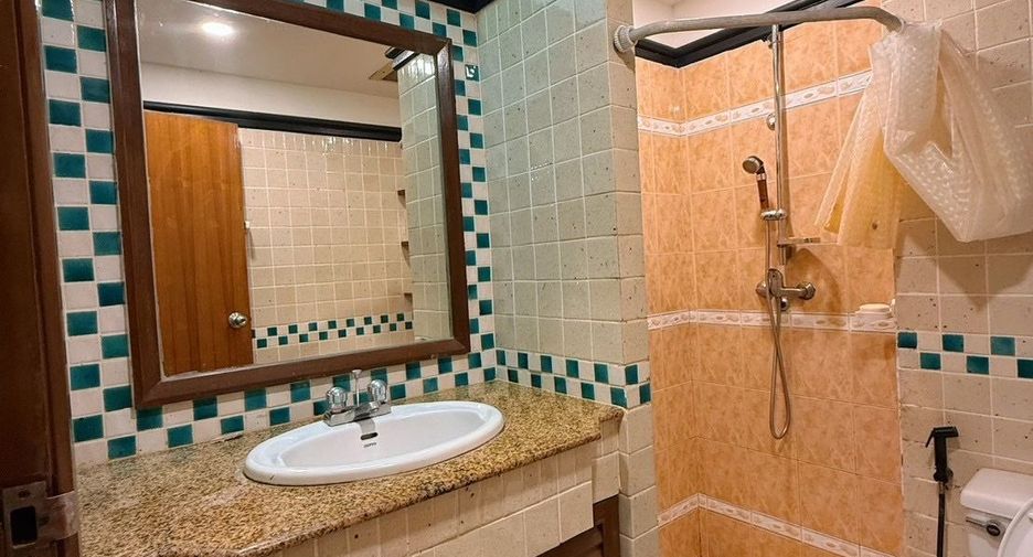 For sale 2 bedrooms condo in Hua Hin, Prachuap Khiri Khan