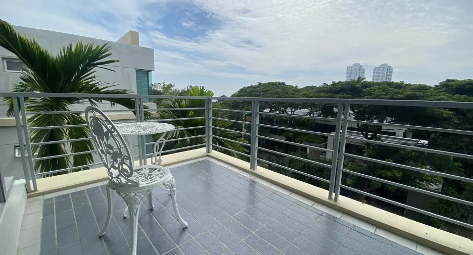 For sale and for rent 2 bedrooms condo in Hua Hin, Prachuap Khiri Khan