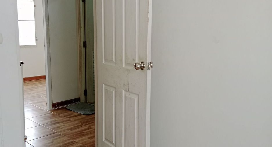 For sale 3 bedrooms townhouse in Lat Krabang, Bangkok