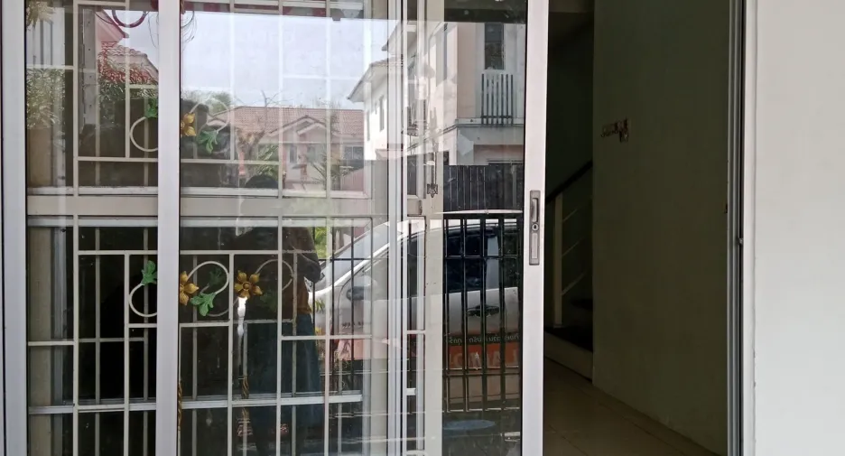 For sale 3 bedrooms townhouse in Lat Krabang, Bangkok