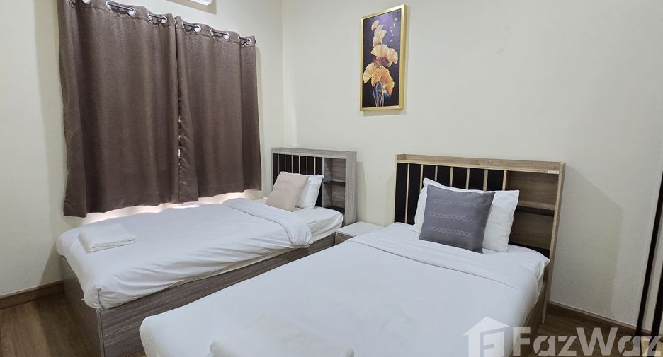 For sale 4 bedrooms townhouse in Mueang Chiang Mai, Chiang Mai