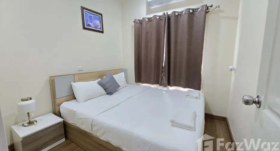 For sale 4 bedrooms townhouse in Mueang Chiang Mai, Chiang Mai