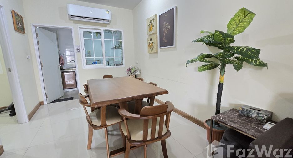 For sale 4 bedrooms townhouse in Mueang Chiang Mai, Chiang Mai