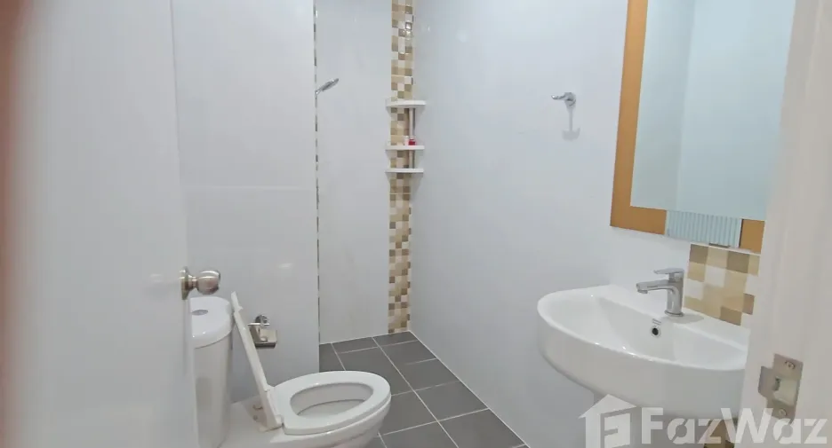 For sale 4 bedrooms townhouse in Mueang Chiang Mai, Chiang Mai