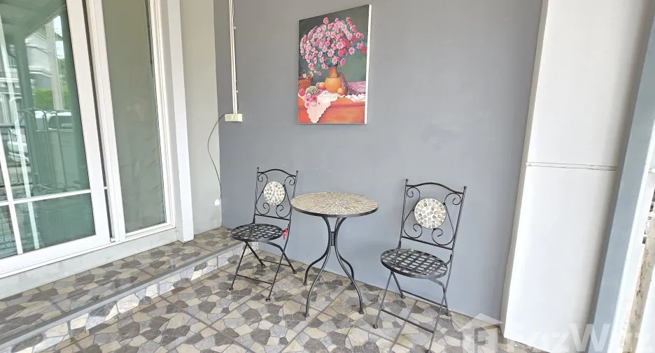 For sale 4 bedrooms townhouse in Mueang Chiang Mai, Chiang Mai