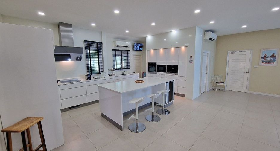 Haus zur Miete mit 4 Zimmer in Cha Am, Phetchaburi