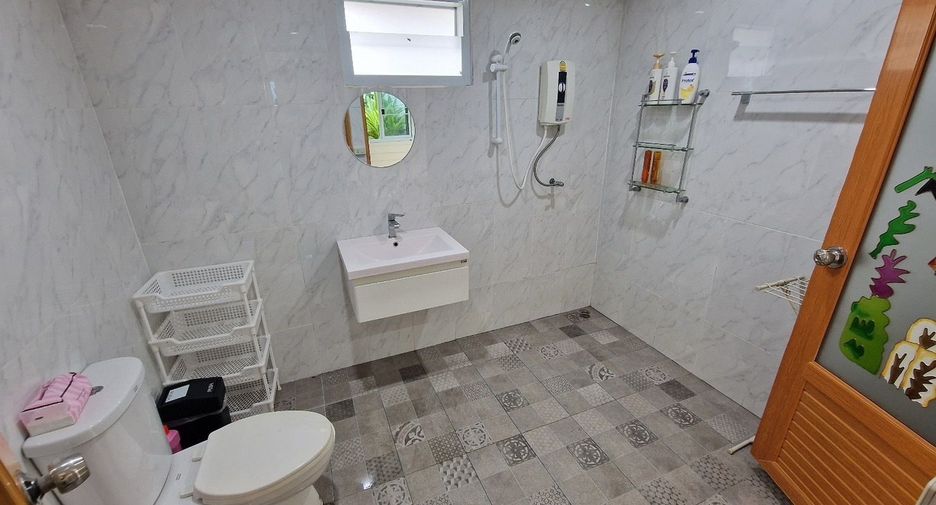 Haus zur Miete mit 4 Zimmer in Cha Am, Phetchaburi
