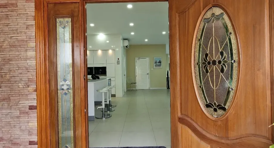 Haus zur Miete mit 4 Zimmer in Cha Am, Phetchaburi