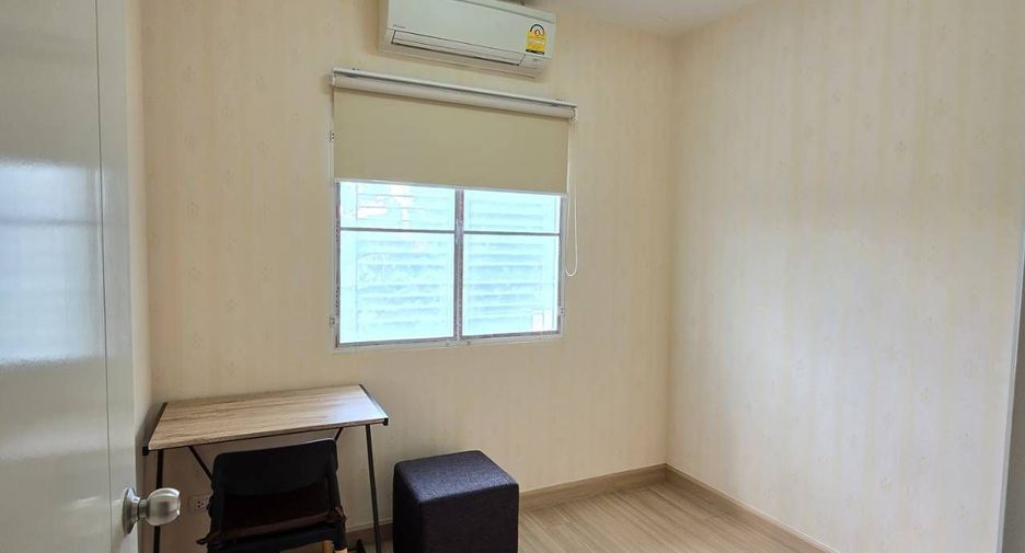 For sale 3 bedrooms townhouse in Sai Mai, Bangkok
