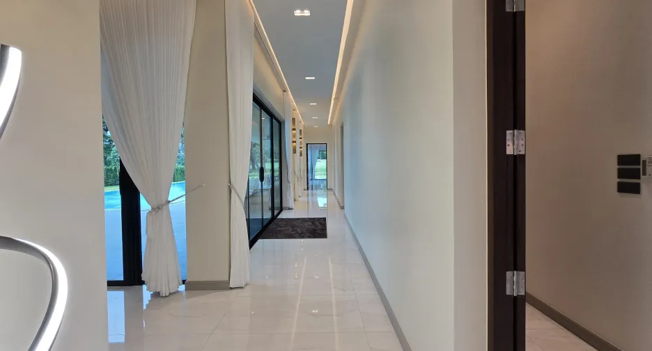 For sale 4 bedrooms villa in Cha Am, Phetchaburi