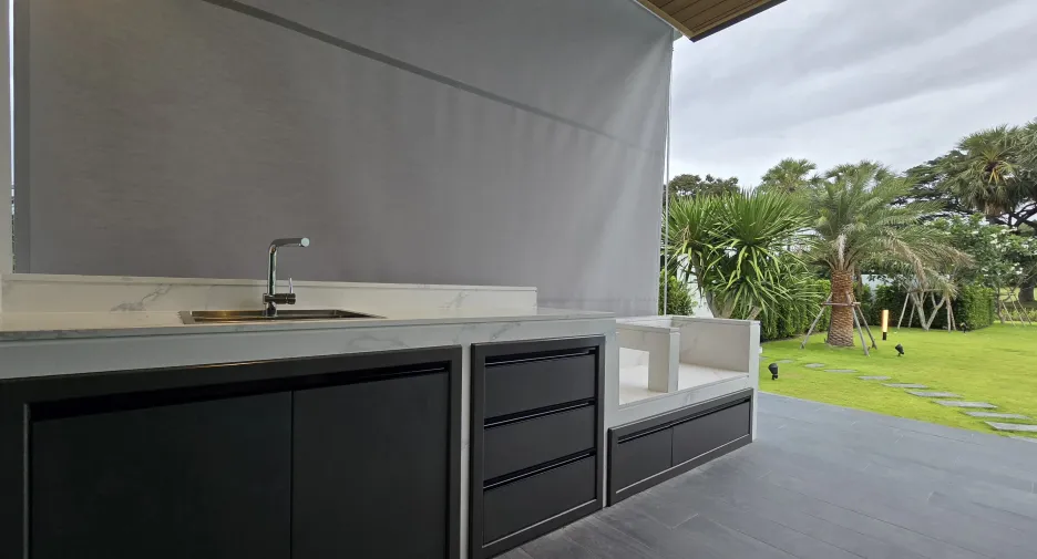 For sale 4 bedrooms villa in Cha Am, Phetchaburi