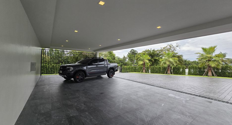 Villa zum Kauf mit 4 Zimmer in Cha Am, Phetchaburi