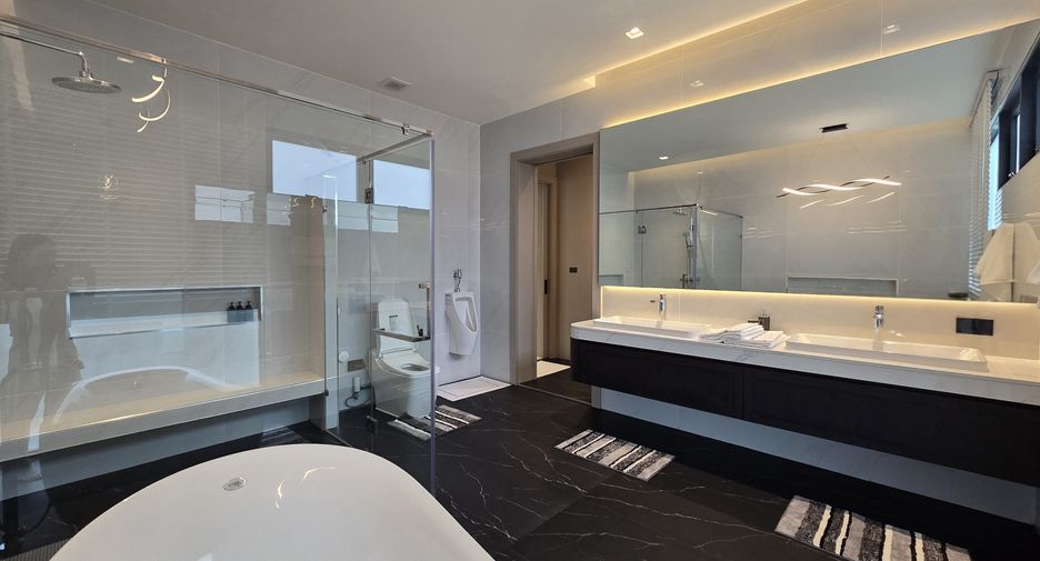 Villa zum Kauf mit 4 Zimmer in Cha Am, Phetchaburi