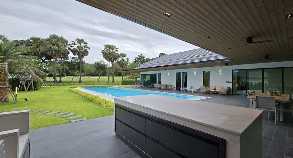 Villa zum Kauf mit 4 Zimmer in Cha Am, Phetchaburi