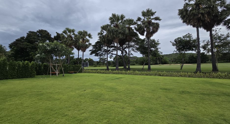 Villa zum Kauf mit 4 Zimmer in Cha Am, Phetchaburi