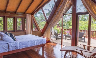 For rent 4 bedrooms villa in Ko Samui, Surat Thani