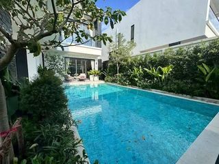 Villa zum Kauf mit 4 Zimmer in Bang Lamung, Chonburi