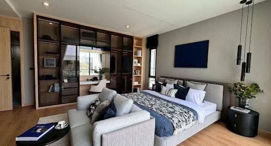 For sale 4 bedrooms villa in Bang Lamung, Chonburi