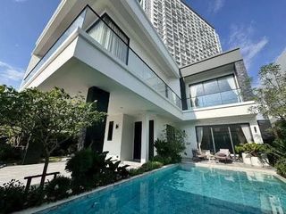 Villa zum Kauf mit 4 Zimmer in Bang Lamung, Chonburi