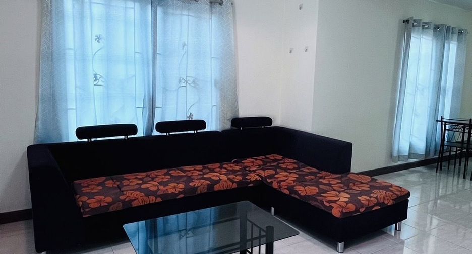 For sale 3 bedrooms house in San Kamphaeng, Chiang Mai