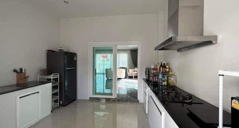 Casa en alquiler de 4 habitaciones en San Kamphaeng, Chiang Mai