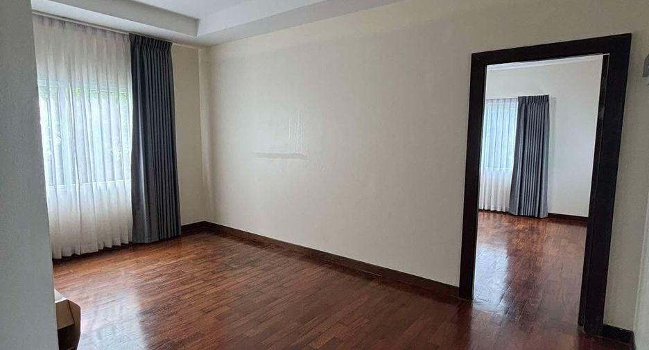 出售 和 出租 3 卧室 独立屋 在 Bang Lamung, Chon Buri