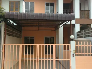 2 Bedroom Townhouse In Mueang Chiang Mai