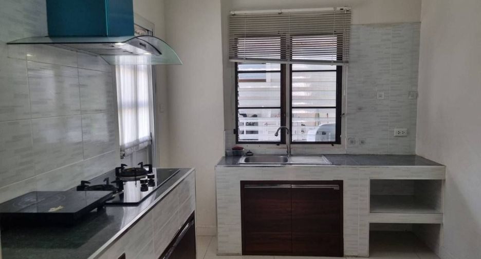Casa en alquiler de 3 habitaciones en Hang Dong, Chiang Mai