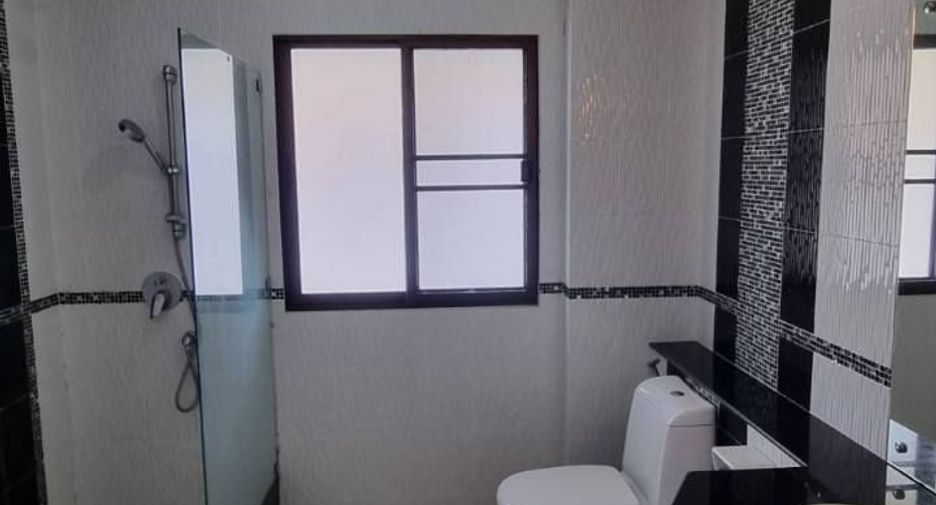 Casa en alquiler de 3 habitaciones en Hang Dong, Chiang Mai