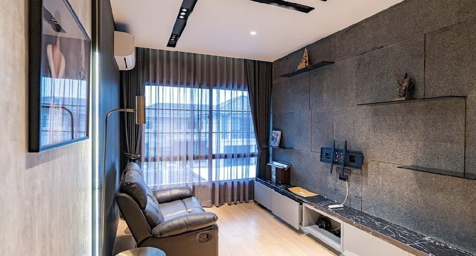 For sale 4 ベッドルーム house in Bang Khen, Bangkok