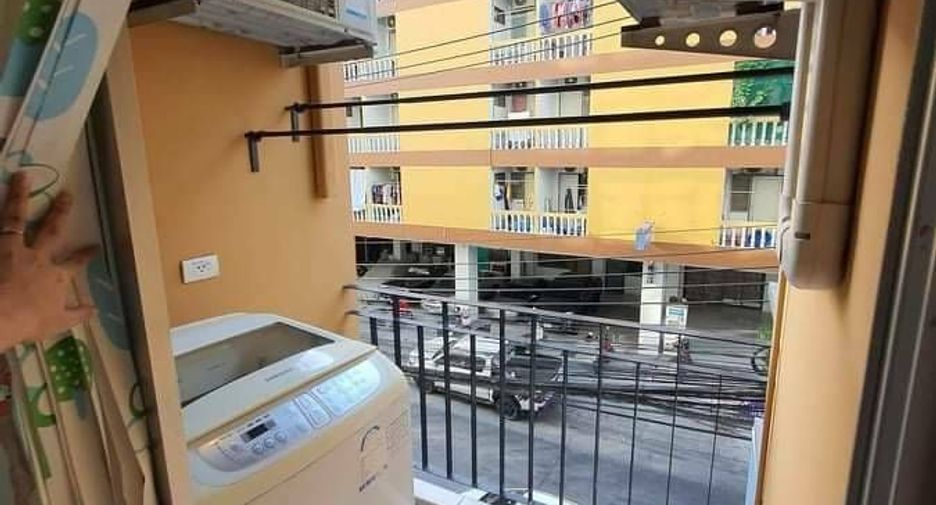 For sale and for rent 1 bed condo in Huai Khwang, Bangkok