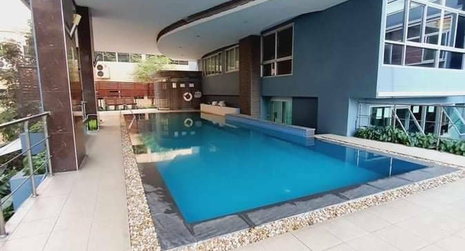 For sale and for rent 1 bed condo in Huai Khwang, Bangkok