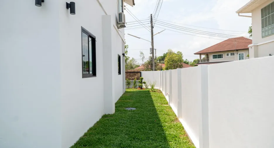 For sale 5 ベッドルーム house in Hang Dong, Chiang Mai