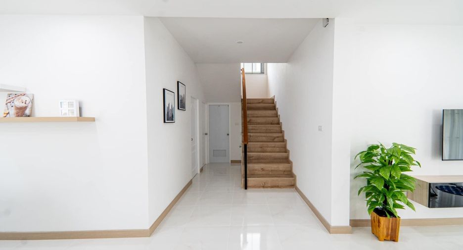 For sale 5 ベッドルーム house in Hang Dong, Chiang Mai