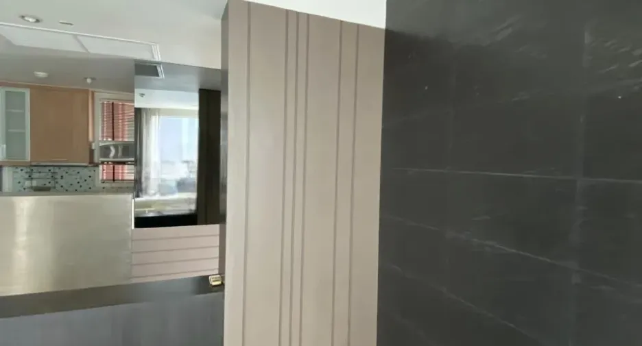 For sale 2 bedrooms condo in Pathum Wan, Bangkok