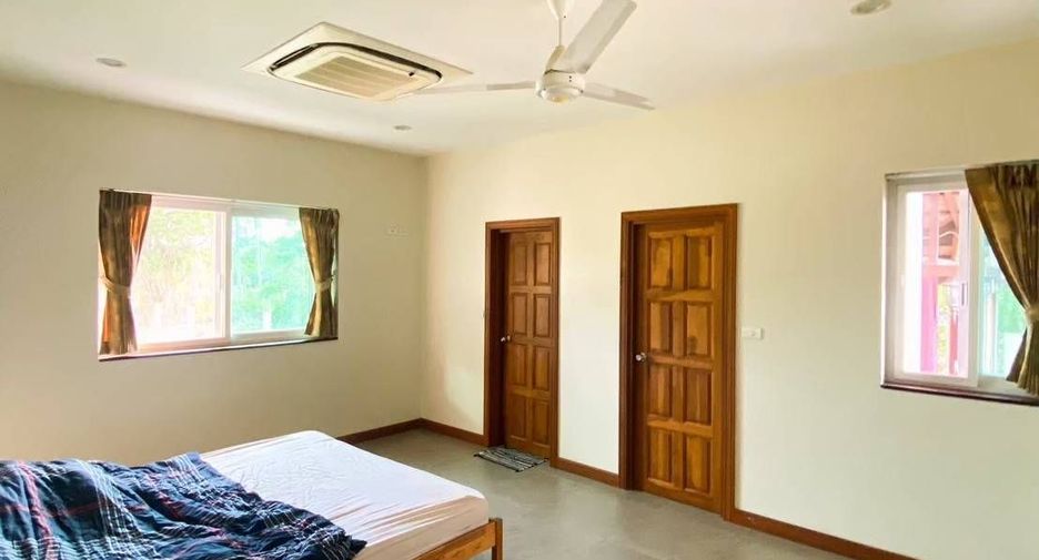 For sale 3 bedrooms house in Cha Am, Phetchaburi
