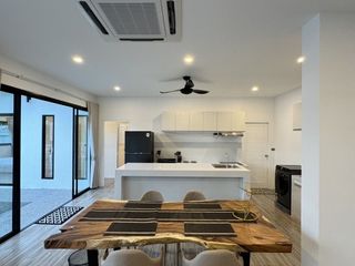 À louer 3 chambres villa à Ko Samui, Surat Thani