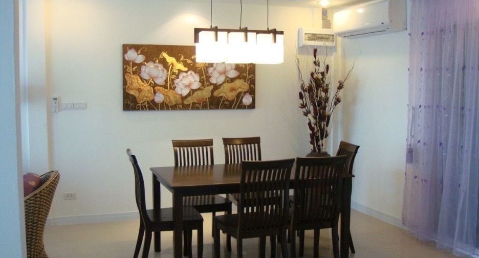 For rent 2 bedrooms townhouse in Hua Hin, Prachuap Khiri Khan