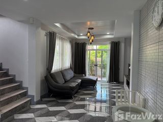 For rent 4 bedrooms house in Mueang Chiang Mai, Chiang Mai