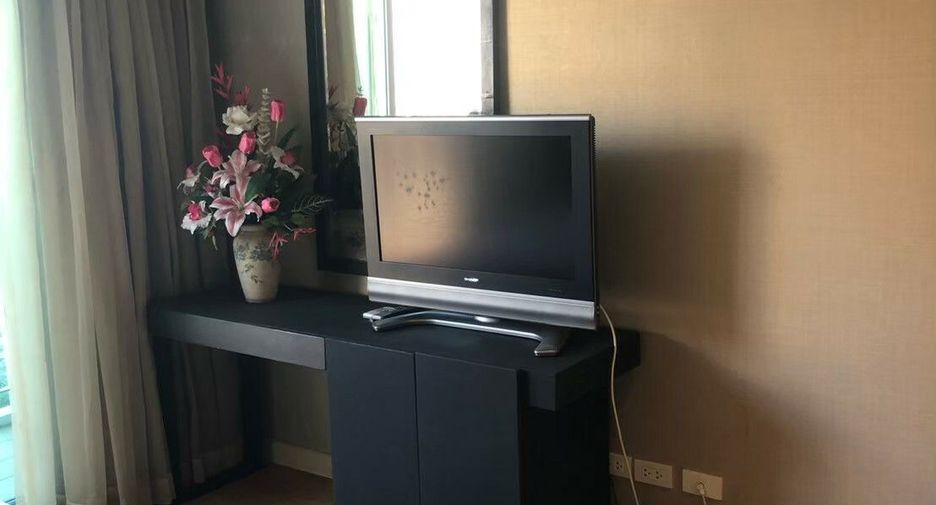 For sale and for rent 2 bedrooms condo in Sathon, Bangkok
