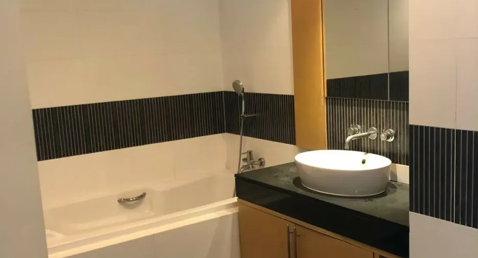 For sale and for rent 2 bedrooms condo in Sathon, Bangkok