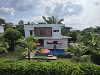 Casa en venta de 3 habitaciones en San Kamphaeng, Chiang Mai