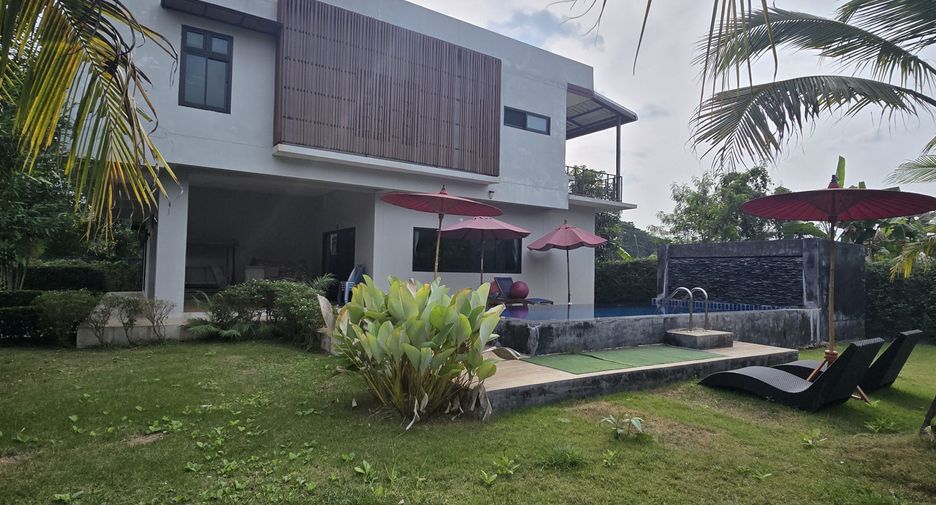 For sale 3 bedrooms house in San Kamphaeng, Chiang Mai