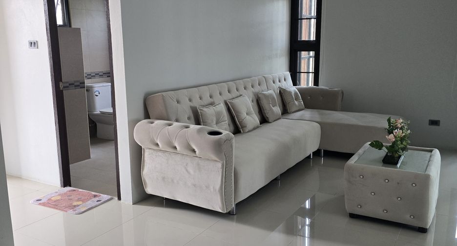For sale 3 bedrooms house in San Kamphaeng, Chiang Mai