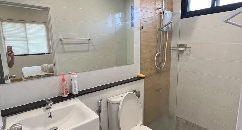 Haus zum Kauf mit 3 Zimmer in Saraphi, Chiang Mai