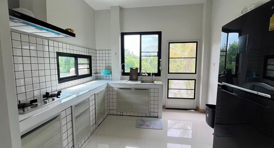 Haus zum Kauf mit 3 Zimmer in Saraphi, Chiang Mai
