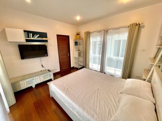 À vendre et à louer 4 chambres villa à Bang Lamung, Chonburi